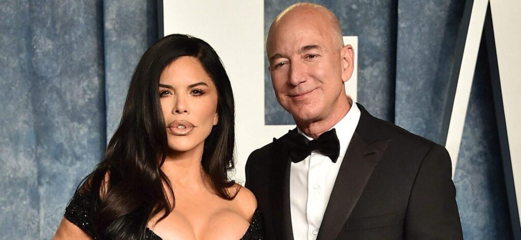 Is Jeff Bezos & Lauren Sanchez's Wedding Open To Exes? - Self ...
